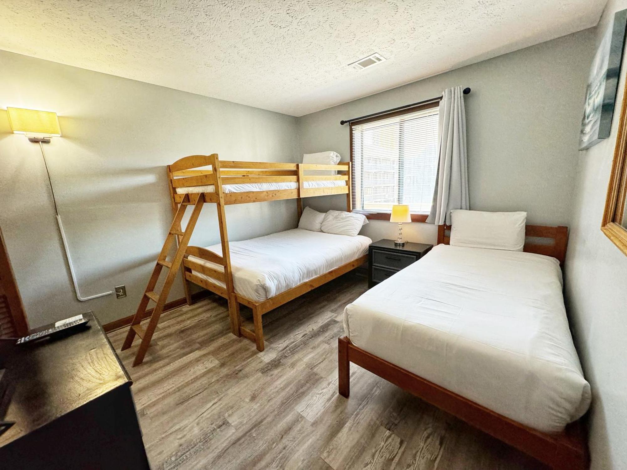 Spacious Modern Condo - 1St Floor - One Block To The Beach Myrtle Beach Luaran gambar